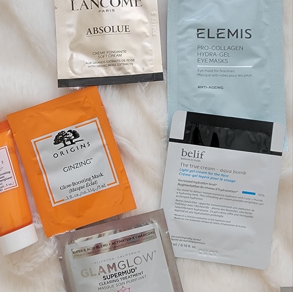 NWT travel cosmetic bag with lots of samples and travel size items - Picture 12 of 16